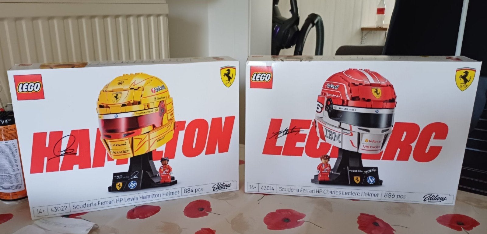 Lego f1 helmen hamilton en leclerc, Ophalen of Verzenden, Lego