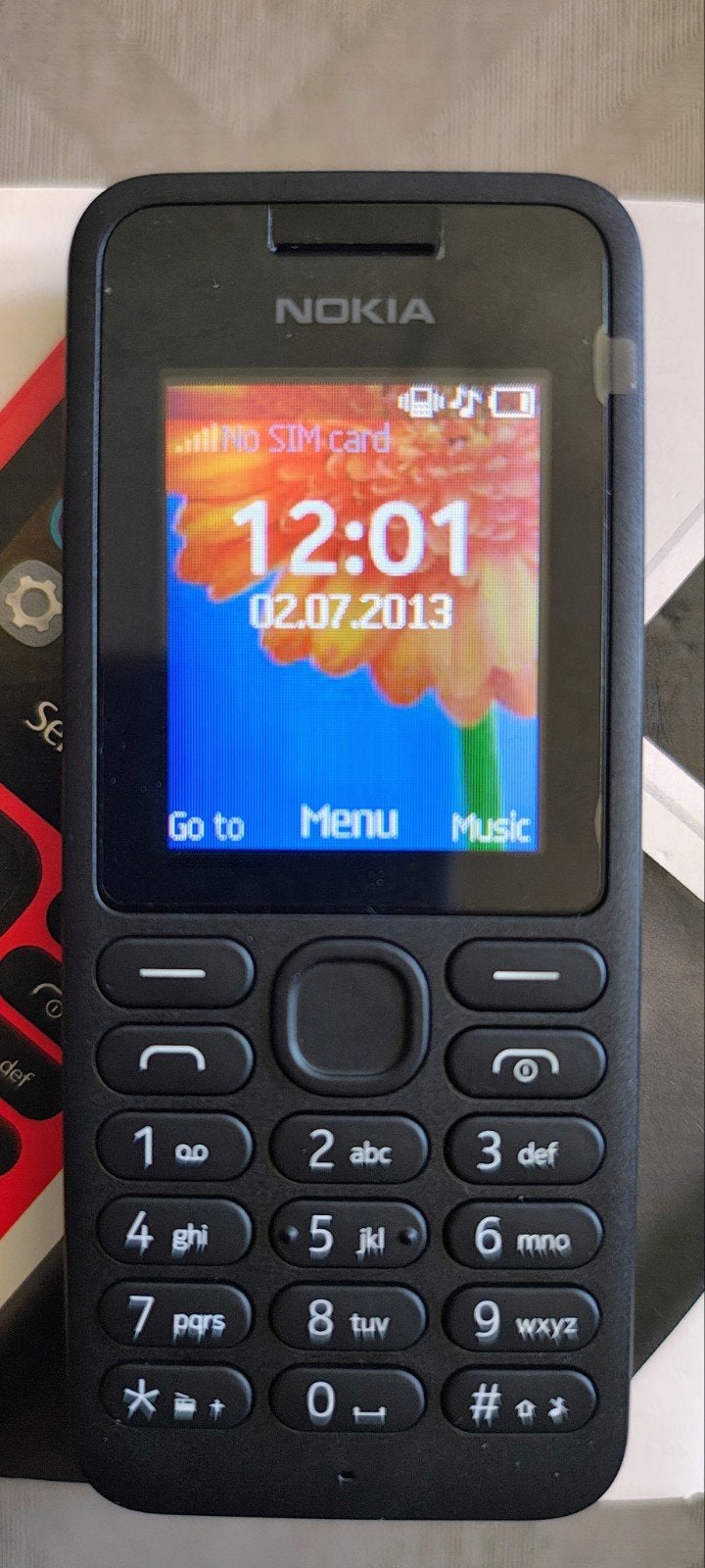Nokia 130 (noir) — Livré dans une boîte avec chargeur et liv, Télécoms, Téléphonie mobile | Nokia, Enlèvement ou Envoi, Noir