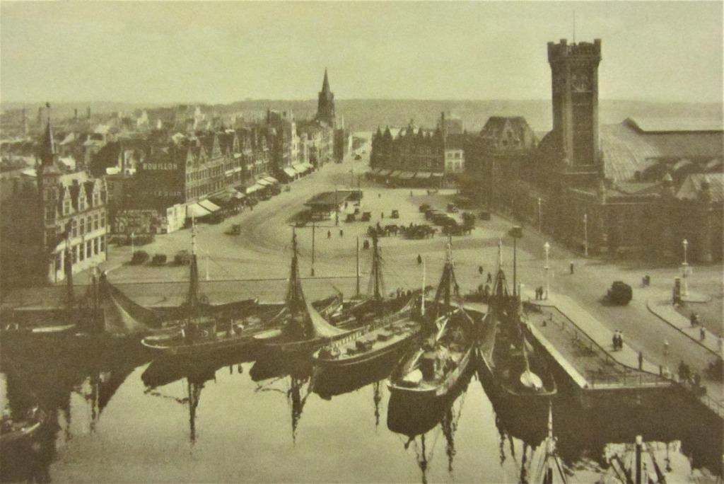 ZICHTKAARTEN- OOSTENDE- ERNEST FEYSPLAATS, Ophalen of Verzenden, Ongelopen, Stad of Dorp