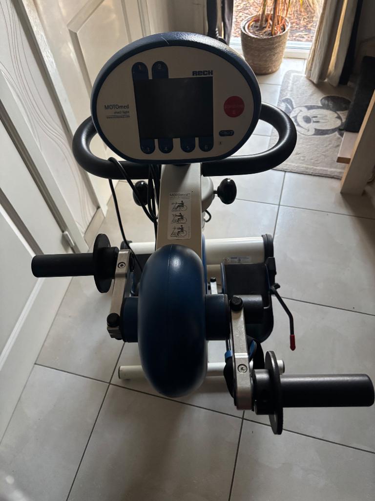 Motomed Viva 2 armen en benen in nieuw staat, Ophalen of Verzenden, Zo goed als nieuw