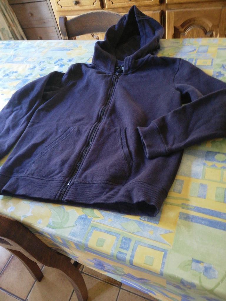 Veste garçon zippée, à capuche. Orchestra Bleue T12 ans., Caravanes & Camping, Enlèvement ou Envoi, Comme neuf