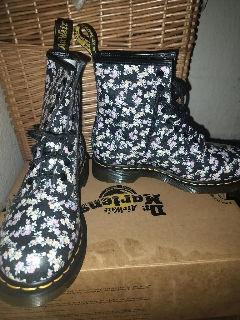 Dr. airwair martens damesboot maat 38, Kleding | Dames, Schoenen, Overige kleuren, Lage of Enkellaarzen, Nieuw, Ophalen of Verzenden