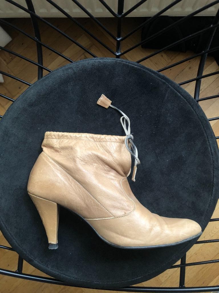Maje designer boots / enkel laarzen, Beige, Lage of Enkellaarzen, Ophalen of Verzenden, Maje