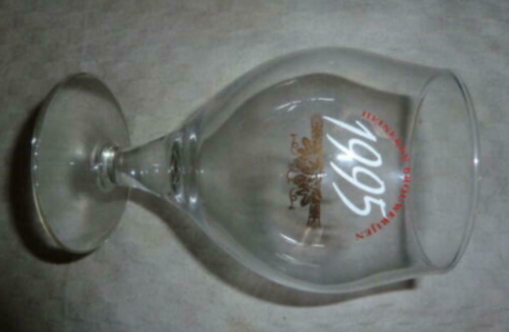 #A bier glas HEINEKEN BROUWERIJEN 1995, Ophalen of Verzenden, Nieuw, Bierglas