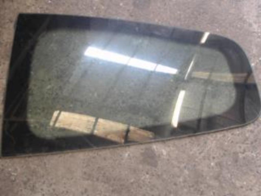 Vitre arrière gauche Renault Clio 3 2005-2009 LP/12610, Enlèvement ou Envoi, Utilisé, Renault