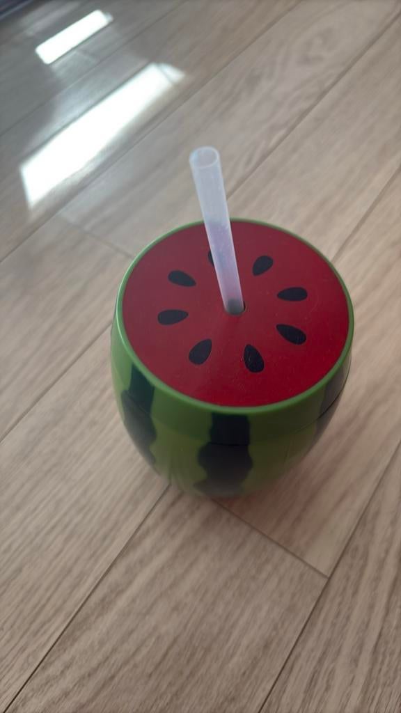 Boire une bouteille de pastèque, Enlèvement ou Envoi, Comme neuf