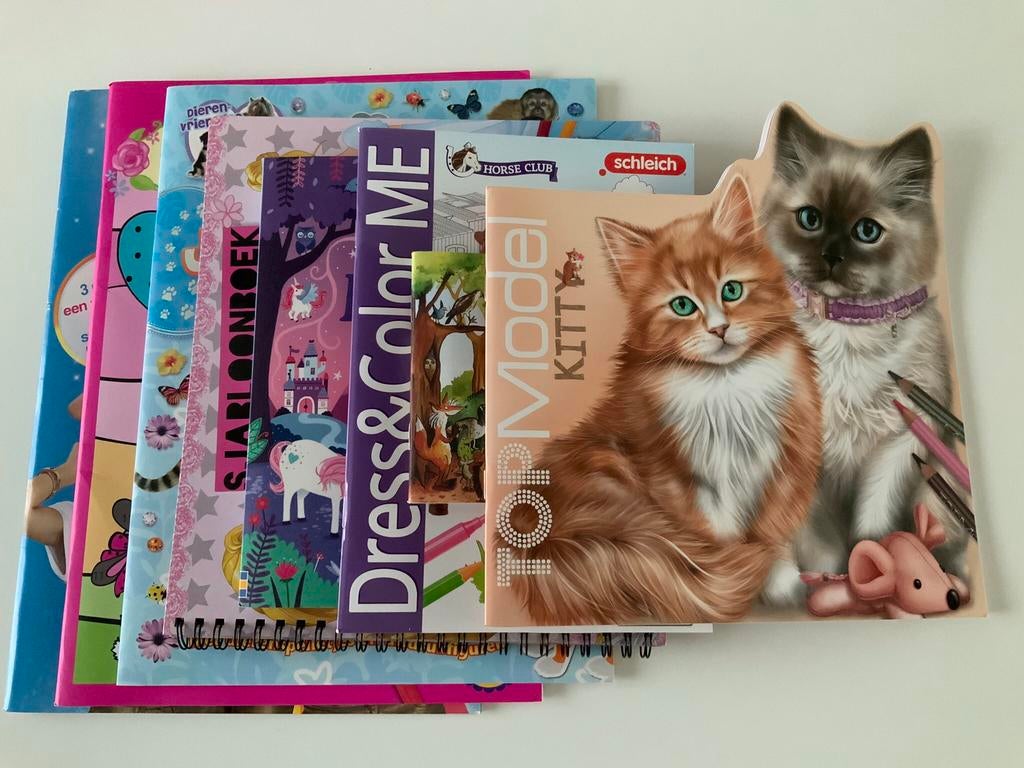 Groot set doeboeken voor kids, Ophalen, Zo goed als nieuw