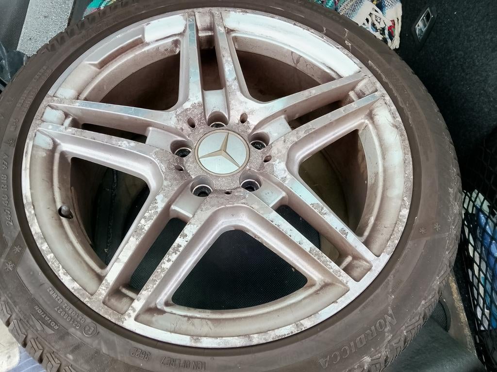 AMG velgen met 245/40 R18 V zgan banden., Ophalen, 18 inch, 245 mm, Banden en Velgen
