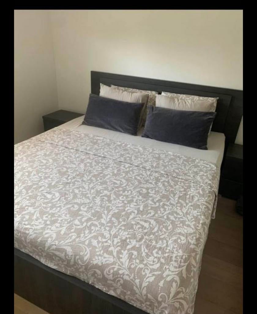 Tweepersoonsbed , 2 nachtkasten en komode, Huis en Inrichting, Kasten | Ladekasten, Ophalen, Zo goed als nieuw