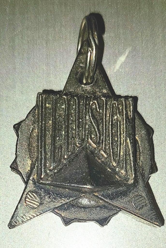 Porte-clés en métal 3D Vintage, édition limitée, Illusion (2, Enlèvement ou Envoi
