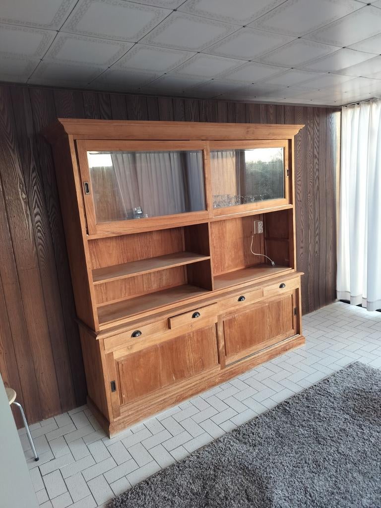 Teak vitrinekast, Ophalen