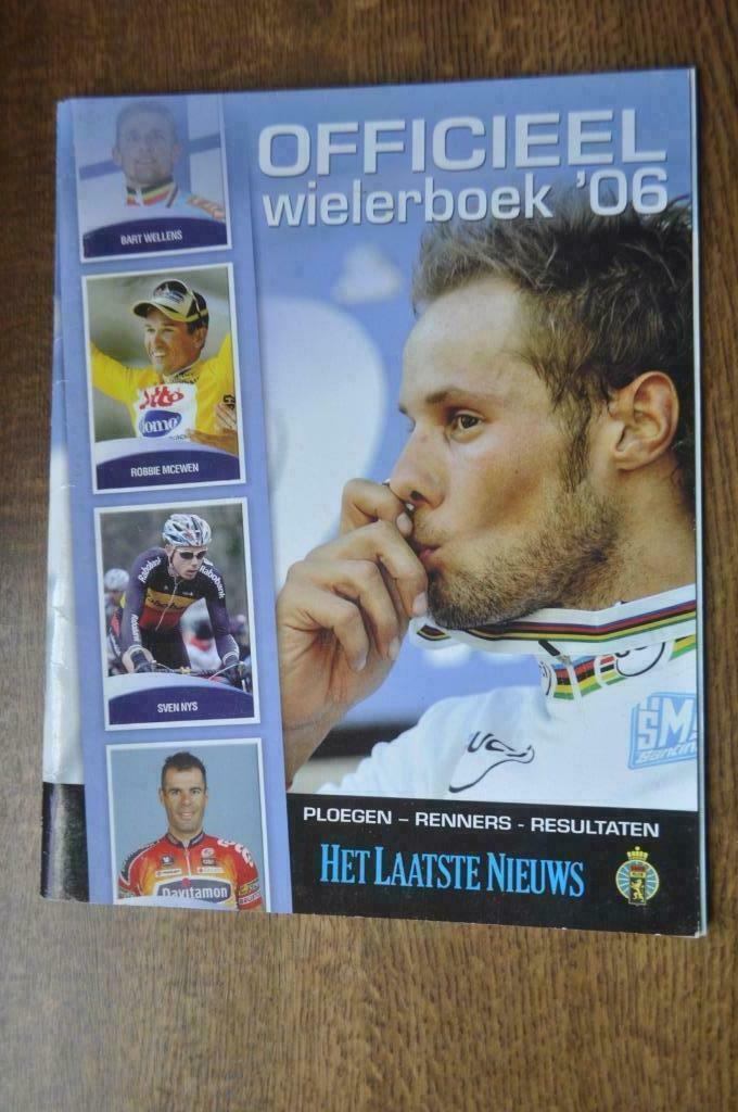 COMPLEET ALBUM WIELERBOEK 2006, Ophalen of Verzenden, Zo goed als nieuw, Meerdere stickers