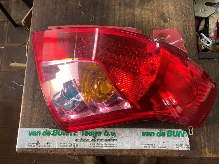 Feu arrière droit d'un Suzuki Swift, -, 3 mois de garantie, Utilisé, -