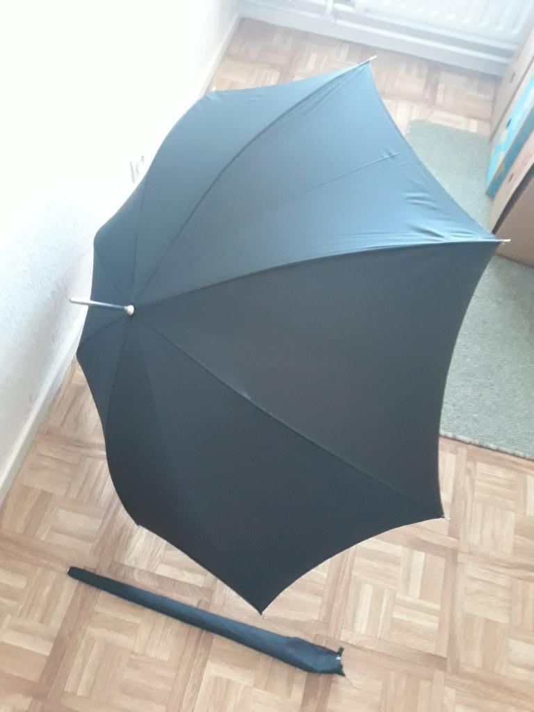 Zwarte paraplu, Handtassen en Accessoires, Paraplu's, Ophalen