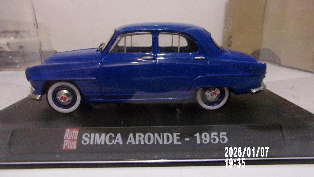 SIMCA ARONDE 55.AUTO PLUS 1/43 comme NEUVE en VITRINE., Enlèvement ou Envoi, Comme neuf, Voiture, Autres marques