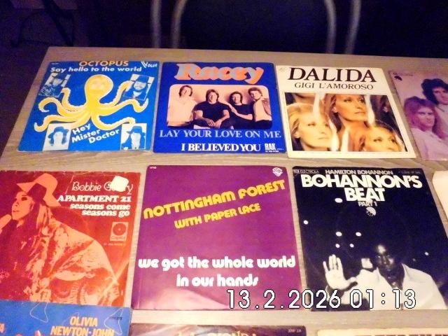 45 photos individuelles d'artistes variés (80 pièces), CD & DVD, Vinyles Singles, Enlèvement, Utilisé, Musique du monde