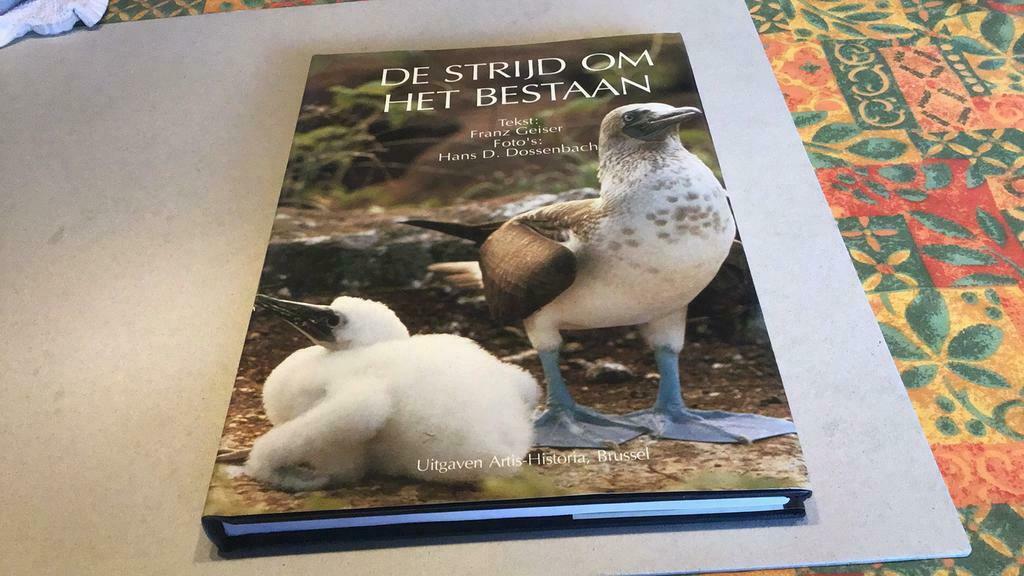 Artis de strijd om het bestaan(zk6), Ophalen of Verzenden, Zo goed als nieuw, Artis Historia, Plaatjesalbum
