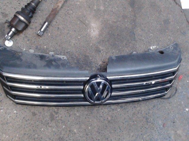 Calandre VW Passat 6 BK 2010-2015 LP/15137, Autos : Pièces & Accessoires, Carrosserie & Tôlerie, Avant, Utilisé, Enlèvement