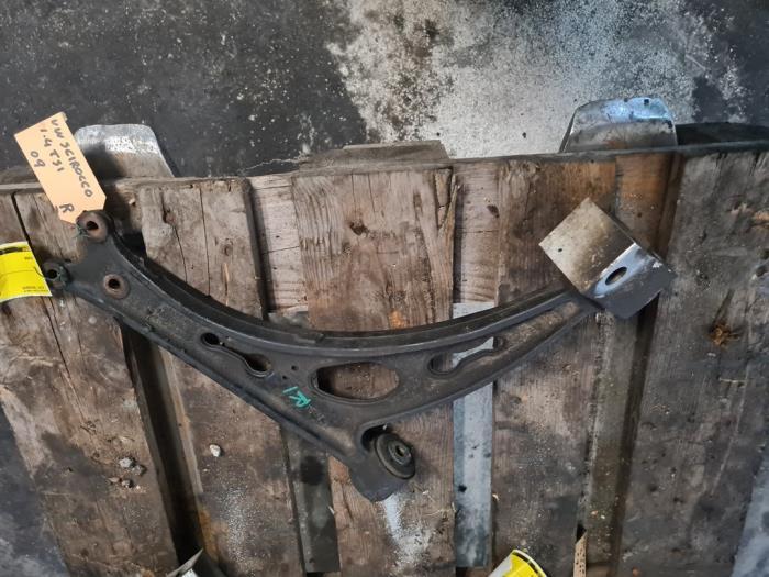 Draagarm rechts-voor van een Volkswagen Scirocco, Ophalen of Verzenden, 3 maanden garantie, Gebruikt, Volkswagen