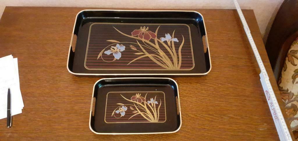 Ensemble 2 plateaux noirs + fleurs, Enlèvement ou Envoi, Utilisé