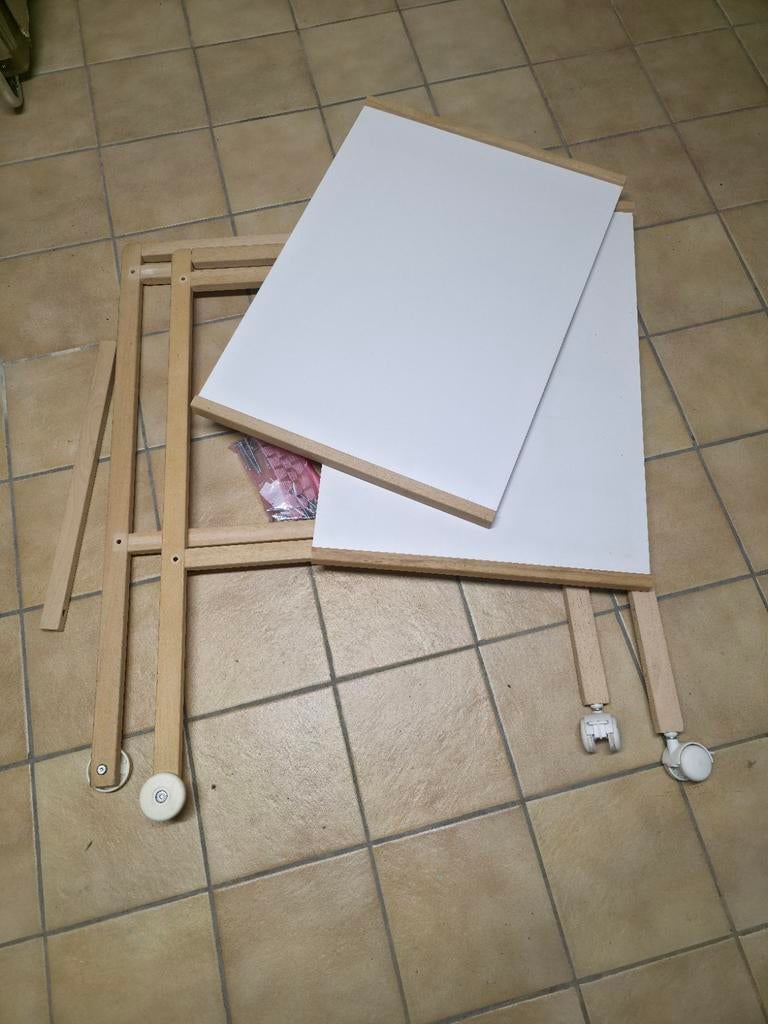 Table à langer sur roulettes, Enlèvement, Utilisé, Coussin à langer, Standard