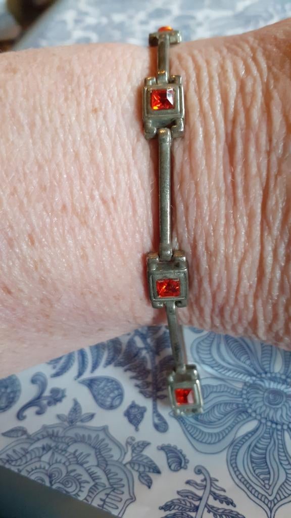 Bracelet métal 6 pierres rouge, Enlèvement ou Envoi, Utilisé