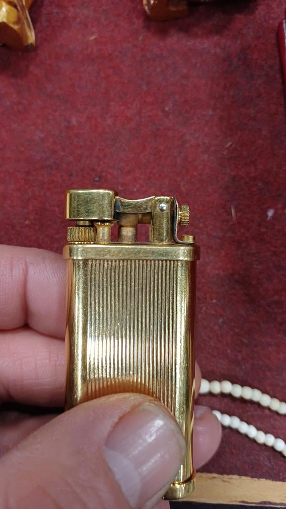 Dunhill unique aansteker verguld barley gold, Verzamelen, Rookartikelen, Aanstekers en Luciferdoosjes, Aansteker, Ophalen of Verzenden