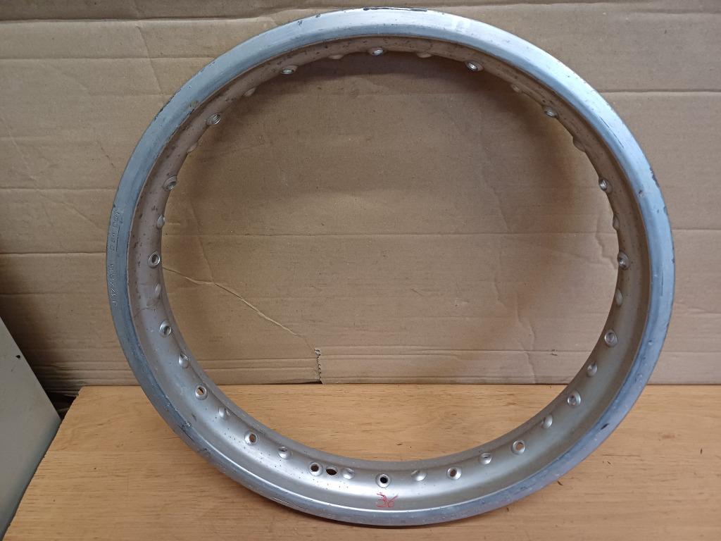 enduro achterwiel velg rim 36 spaken 17 inch, Motoren, Ophalen of Verzenden, Gebruikt