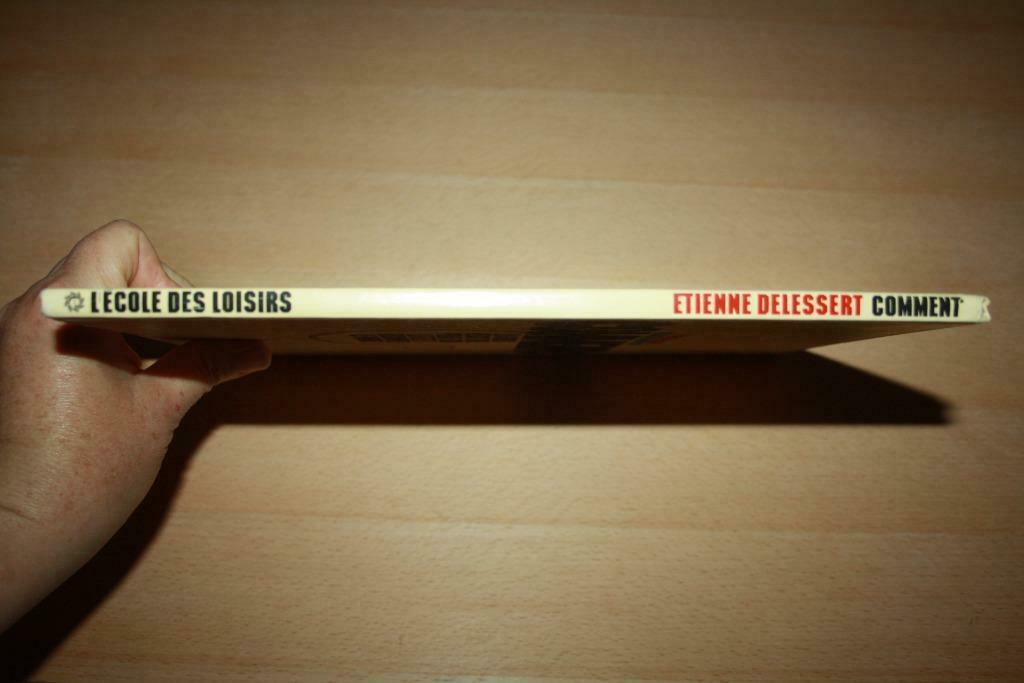 Comment- Etienne Delessert La souris recoit une pierre sur l, Gelezen, Ophalen of Verzenden, Etienne Delessert, Fictie