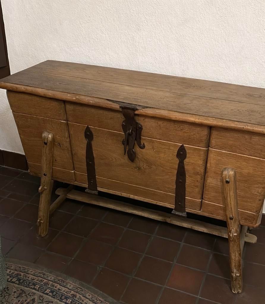 Antieke eiken barkast (jaren 1940) – Belgisch vakmanschap, Antiek en Kunst, Ophalen