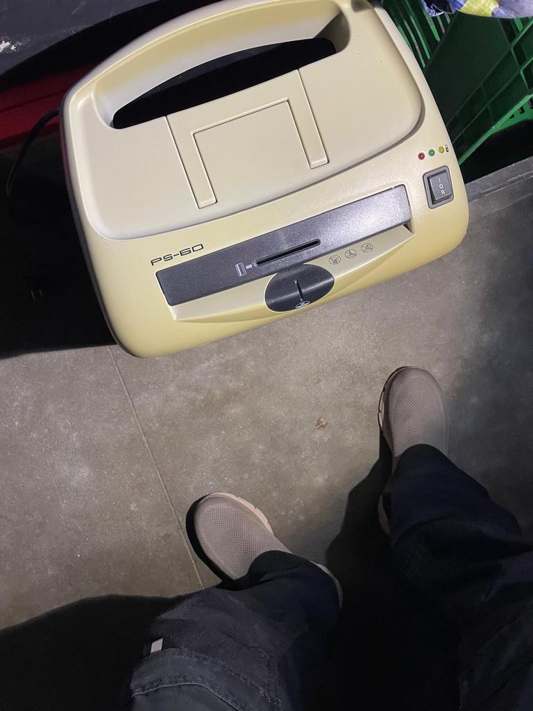 Broyeur Fellowes PS-60, Enlèvement, Utilisé