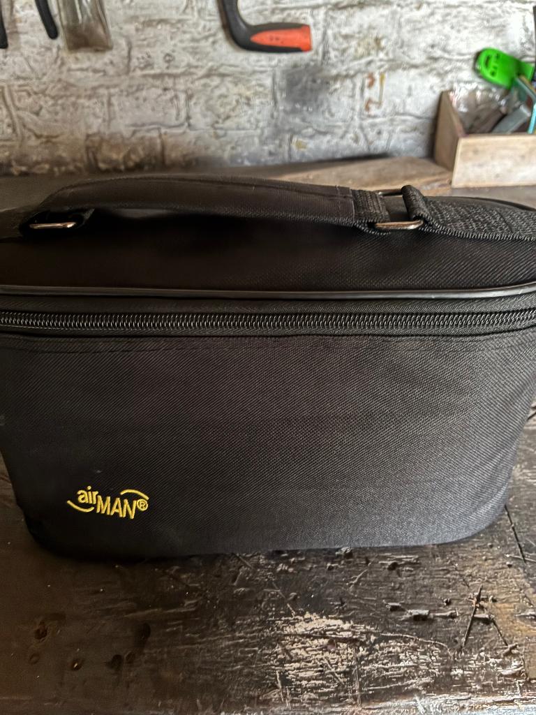 Kit anti crevaison complet avec valise neuf jamais utilisé, Autos : Pièces & Accessoires, Pneus & Jantes, Enlèvement ou Envoi