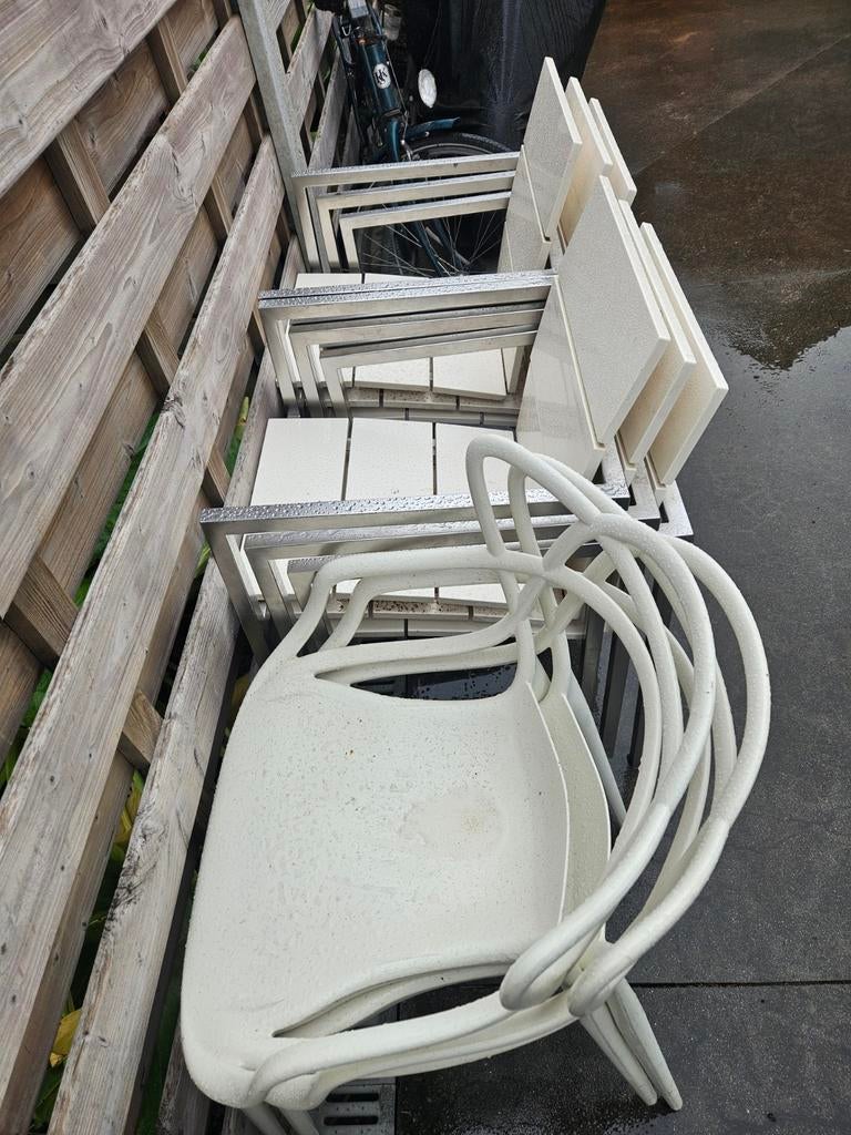 6 mooie stevige witte terras stoelen, Ophalen