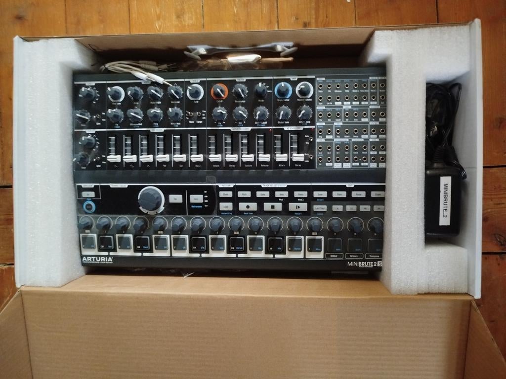 Arturia MiniBrute 2S – NOG STEEDS BESCHIKBAAR!, Muziek en Instrumenten, Ophalen