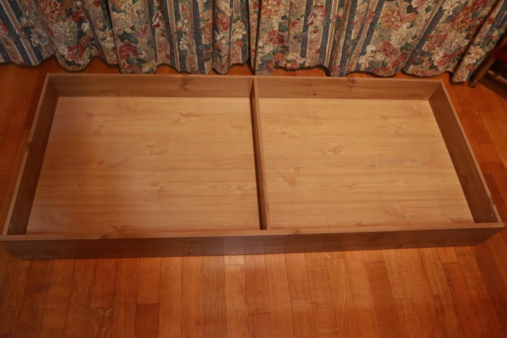 Tiroir IKEA pour glisser sous le lit, Brun, Enlèvement, Utilisé, Bois