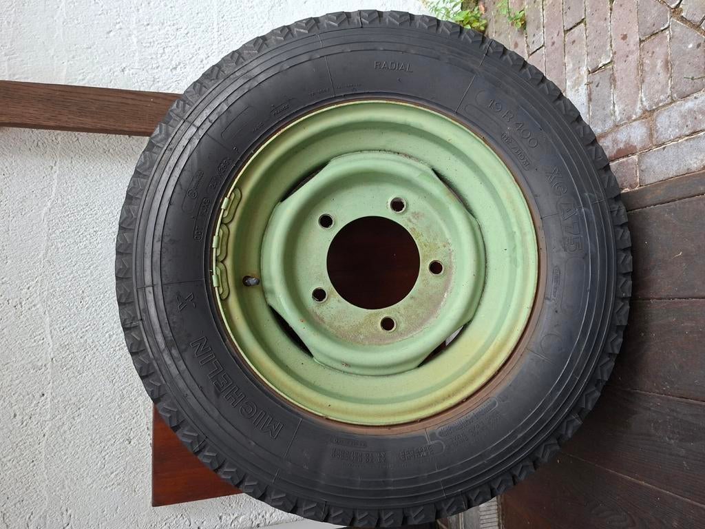 Pneu et jante Michelin 19r400 Citroen HY, Enlèvement