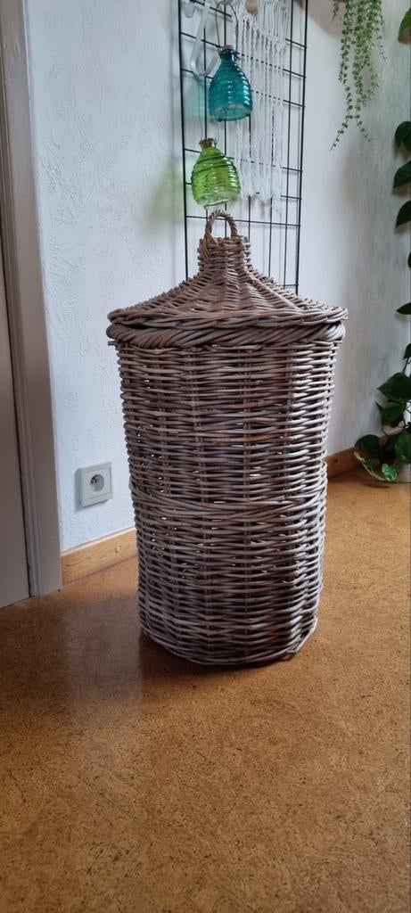 Wissen mand met deksel, Huis en Inrichting, Ophalen, Mand