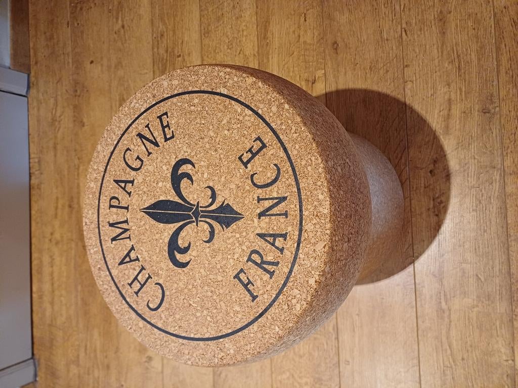 Kurken kruk van champagne france, Ophalen