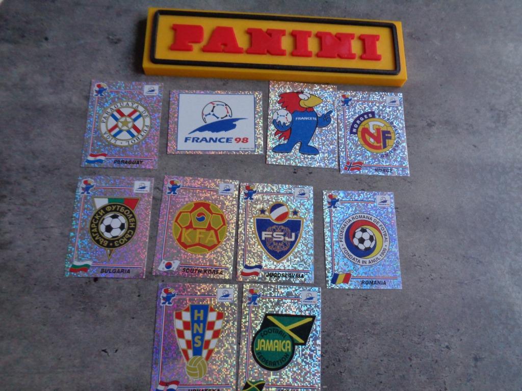 PANINI VOETBAL STICKERS  WORLD CUP 98 FRANCE WK EMBLEMEN  8x, Ophalen of Verzenden