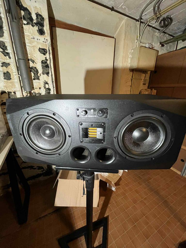 Adam A77x, Autres marques, Comme neuf, Enlèvement, Haut-parleurs Frontaux, Arrière ou Stéréo
