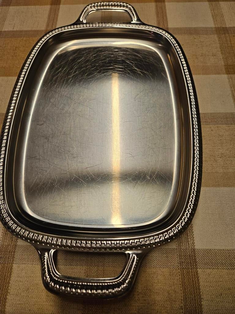 Alessi 8/10 dienblad met decoratieve rand en handgrepen, Huis en Inrichting, Woonaccessoires | Dienbladen, Ophalen of Verzenden