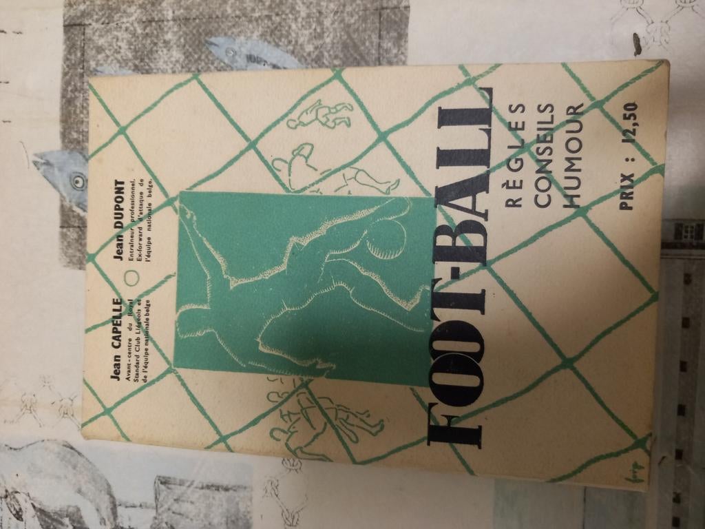 Lot de 4 livres anciens sur le football, Enlèvement ou Envoi, Comme neuf