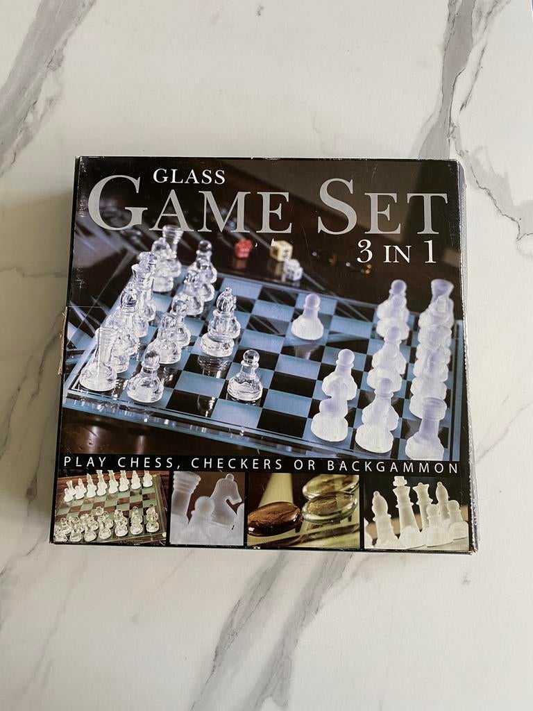 Jeu de société 3 en 1 en verre transparent, Enlèvement, Comme neuf