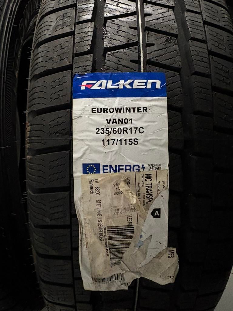 235/60 R17C 117/115S FALKEN, Autos : Pièces & Accessoires, Enlèvement