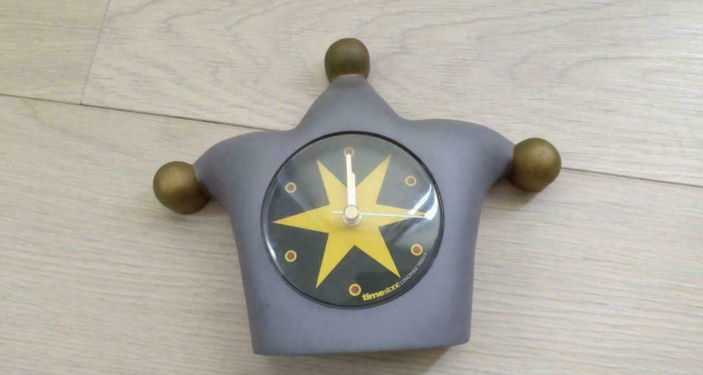 Timestone Jester klok, Ophalen of Verzenden, Zo goed als nieuw, Analoog, Staande klok
