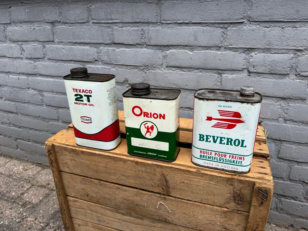 Diverse 1 liter olie blikken, Verzamelen, Merken en Reclamevoorwerpen, Ophalen of Verzenden, Gebruikt, Verpakking