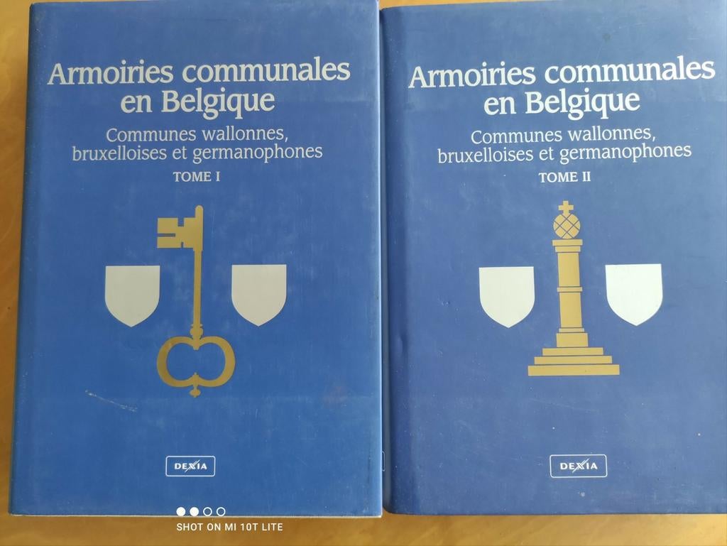 Armoires communales en Belgique, 2 tomes, Boeken, Ophalen