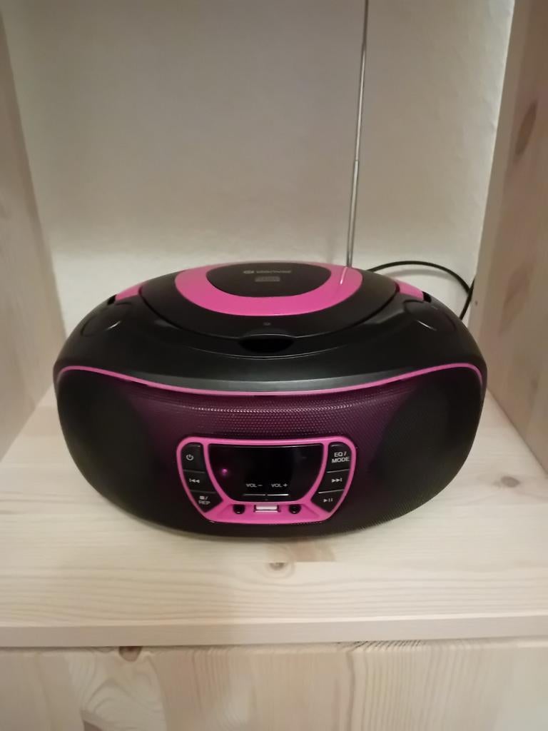 Radio en cd speler en Bluetooth.  Merk: Denver met licht, Ophalen, Radio