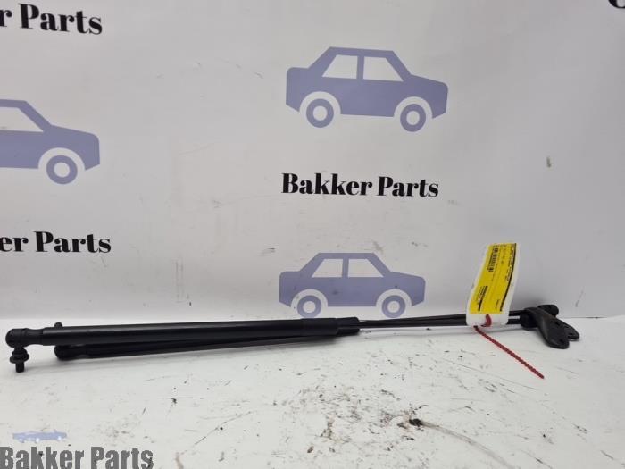 Kit amortisseur gaz hayon d'un Porsche Cayenne, -, -, Porsche, 3 mois de garantie