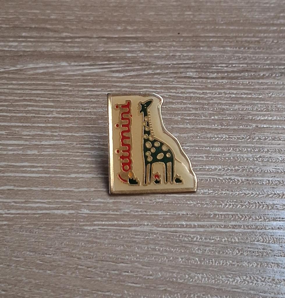 PIN - CATIMINI - GIRAF - GIRAFE, Verzenden, Gebruikt, Overige onderwerpen, Speldje of Pin